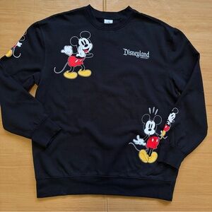 FREE SHIPPING Disneyland Black Crewneck Sweater with Mickey Mouse L